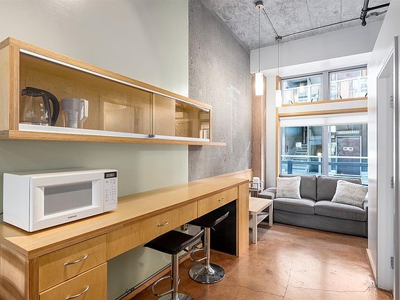 3rd image of 1529 W 6th Ave #3XX
