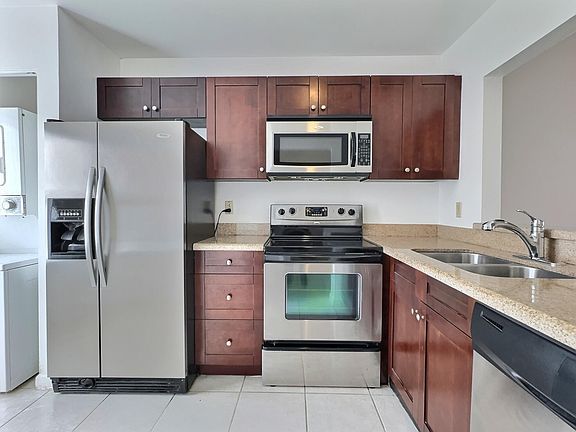 3rd image of 4001 NW 90th Avenue #411