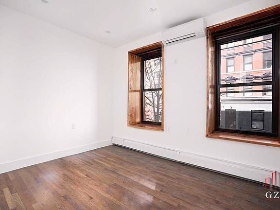 4th image of 334 E 105th St #2J