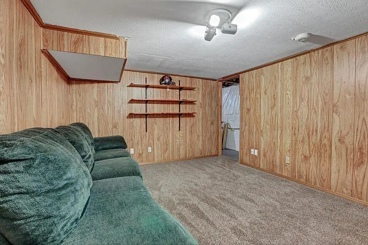 189 Hawkins Ln #F — Photo 25
