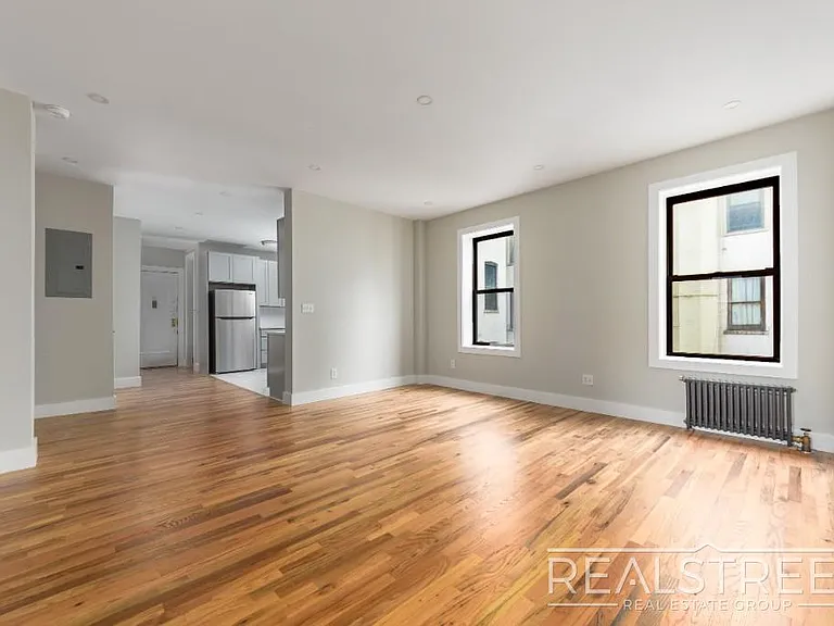 85 Eastern Pkwy #4D — Photo 1