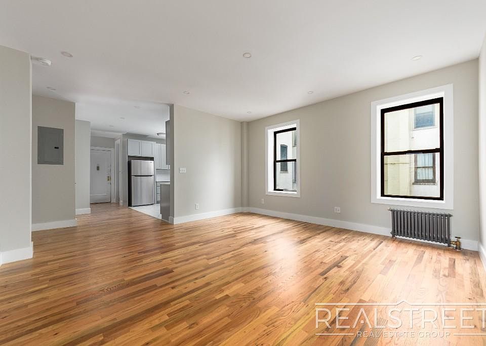 1st image of 85 Eastern Pkwy APT 4D
