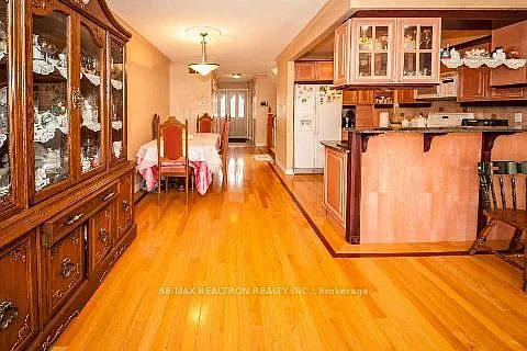 4 bed, $4,200 — Photo 4
