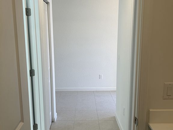 4th image of 4209 Longmour Ln