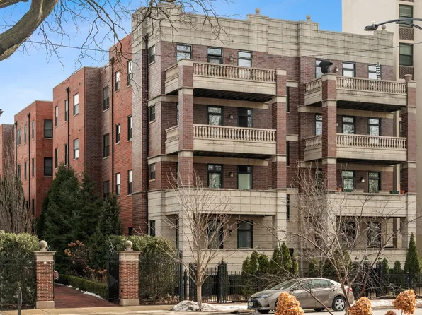 4815 S Drexel Blvd #2SW, Chicago, IL 60615