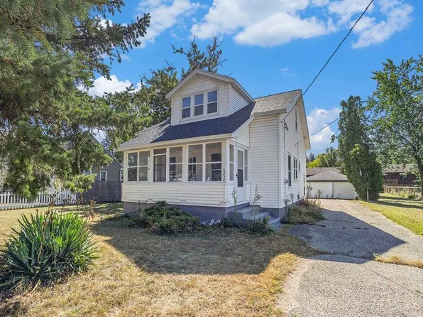 3250 30th St SW, Grandville, MI 49418