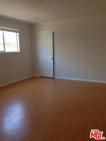 216 S Rexford Dr #201 — Photo 12