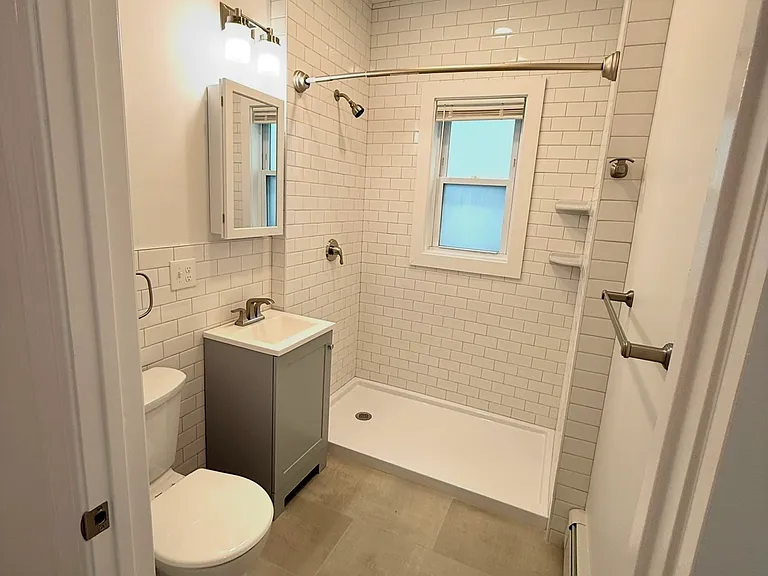380 Main St #1 — Photo 11