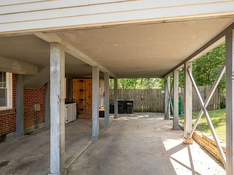 10811 Alberta Dr — Photo 3