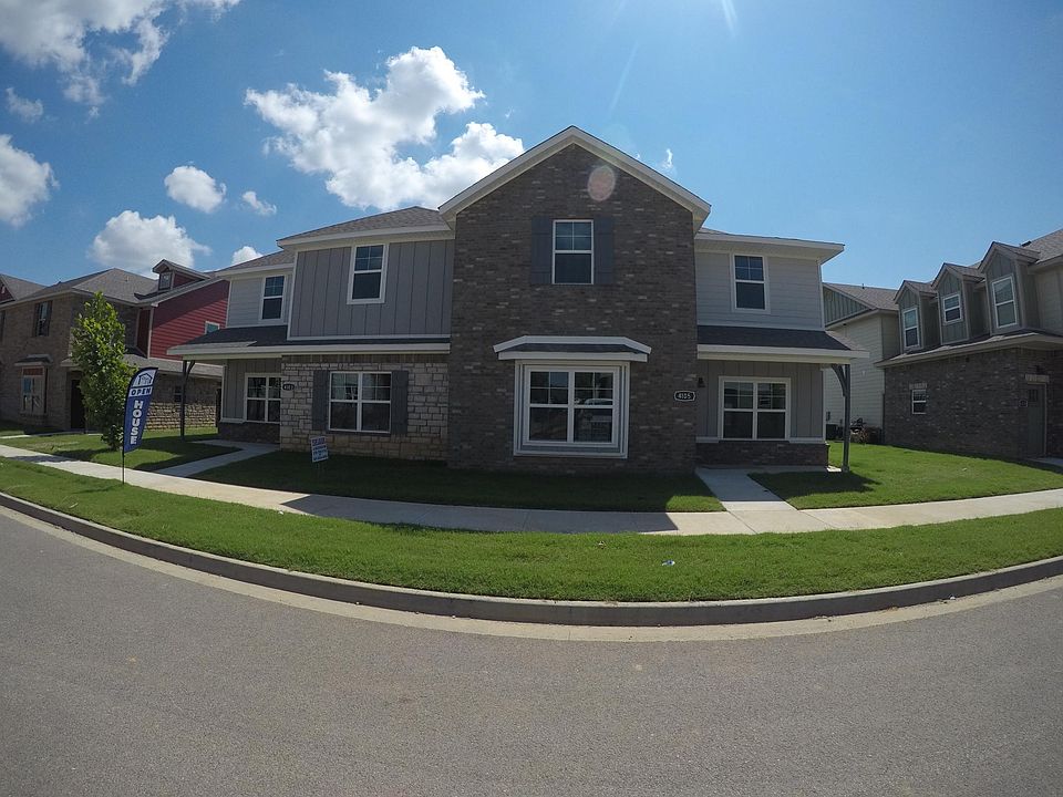 1st image of 1271 N Carriage Way