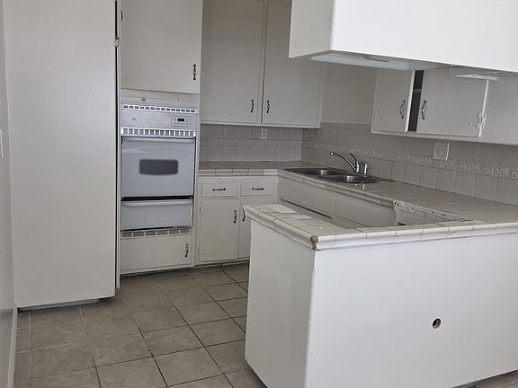 2nd image of 663 E Ruddock St #5