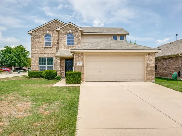 4101 Summerhill Ln, Fort Worth, TX 76244
