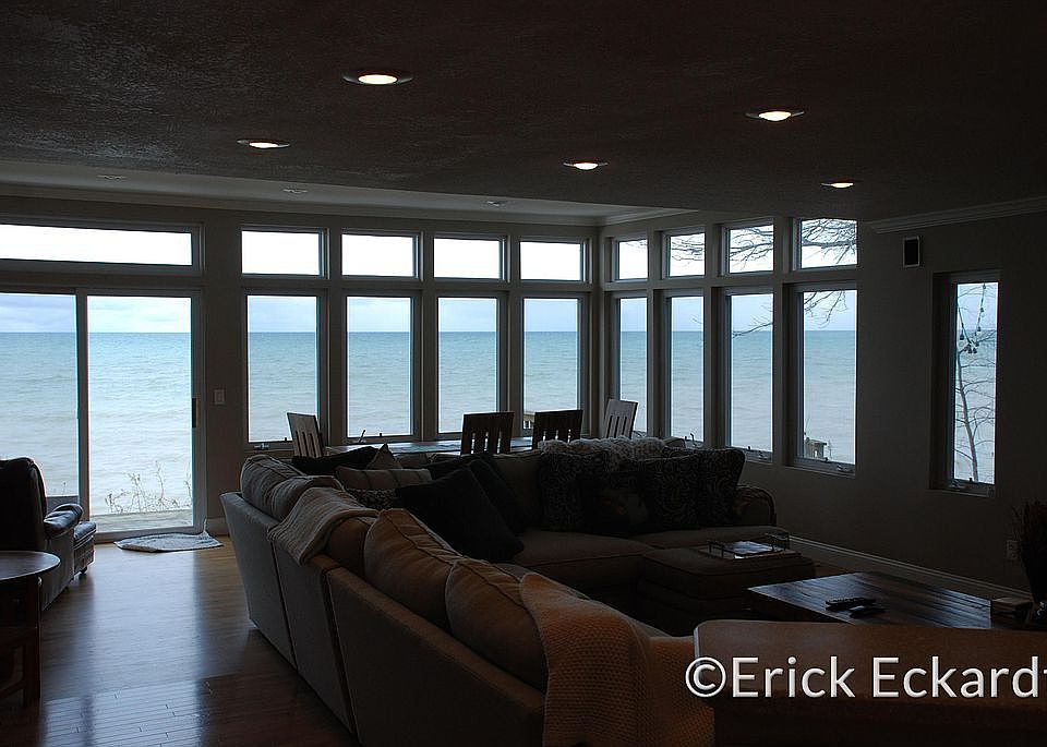 1st image of 3083 N Lakeshore Dr