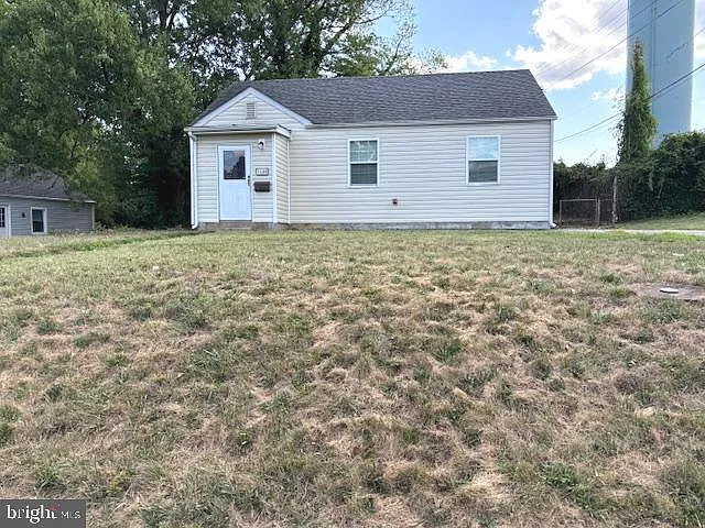 7445 Patterson Rd — Photo 1