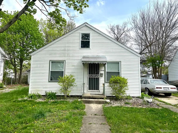 2744 Sloan St, Flint, MI 48504