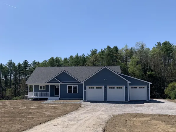17 Halcyon Drive, Topsham, ME 04086