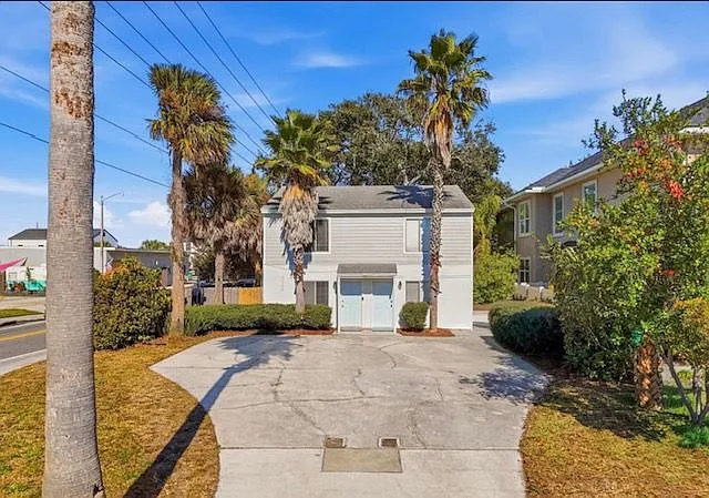 2 bed, 2.5 bath, 960 sqft, $2,300 — Photo 3