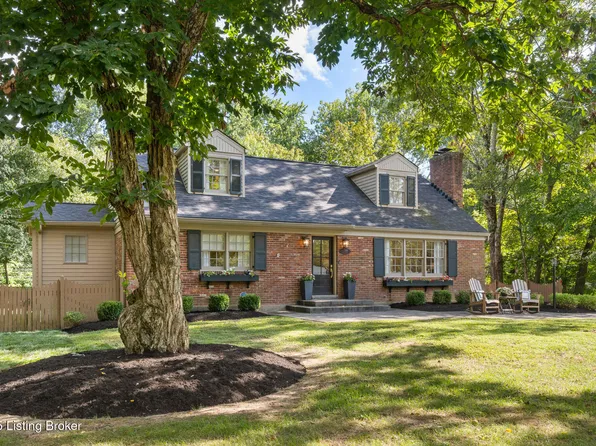 12300 Locust Ln, Anchorage, KY 40223