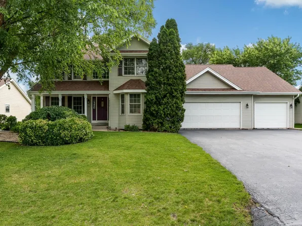 8404 Centaur Dr, Machesney Park, IL 61115