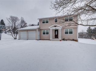 4908 Westview Dr, Syracuse, NY 13215