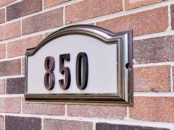 4th image of 850 Cascade Dr
