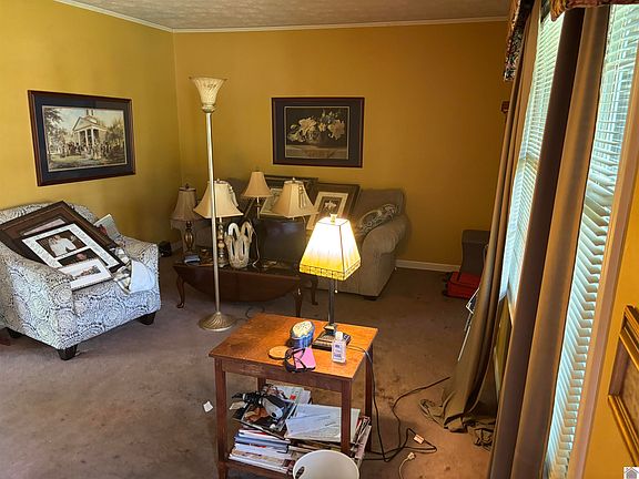 5th image of 2075 Knob Hill Dr