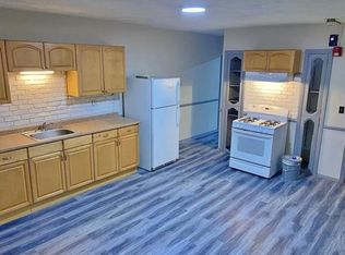 66 Star St APT 2, Pawtucket, RI 02860