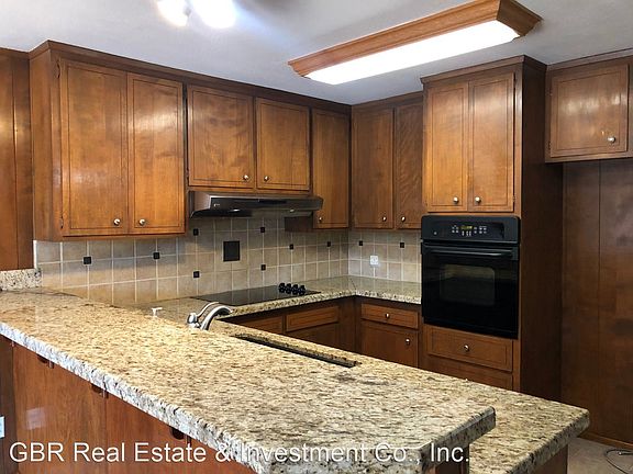 2nd image of 1000 Emerald Hills Ct