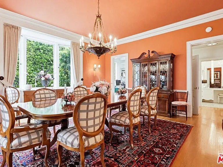 516 S Rimpau Blvd — Photo 31