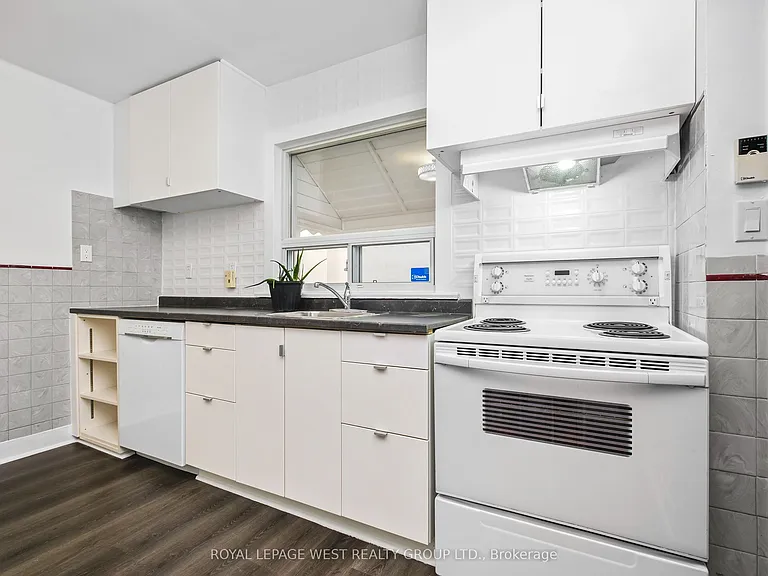 24 Barker Ave — Photo 18
