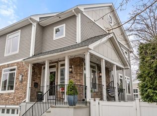 11 Carthay Cir #11, Newton Highlands, MA 02461