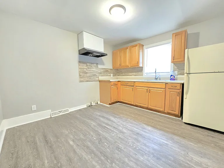 234 Studebaker St — Photo 6