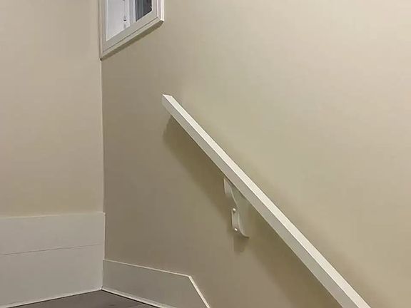 5th image of 3437 Turner St #13