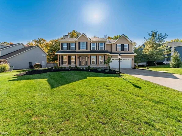 818 Savannah Trl, Medina, OH 44256