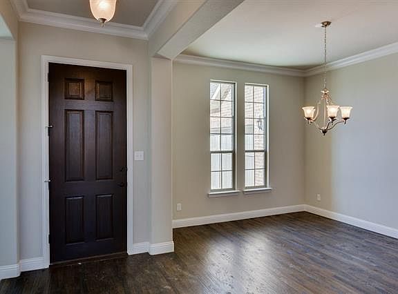2nd image of 902 Amber Knoll Dr