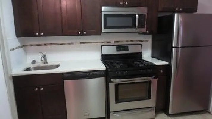 Rented by Bohemia Realty Group | media 2