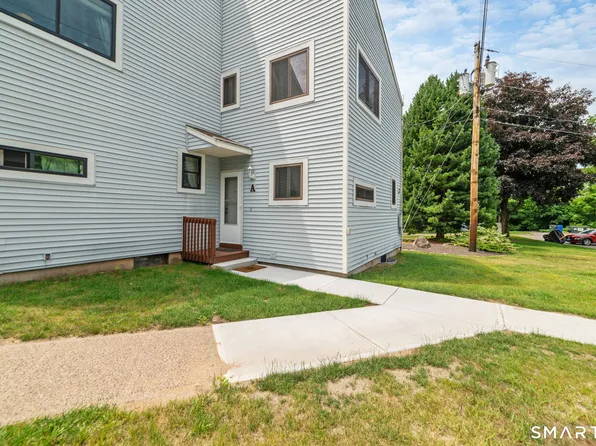 111 Wooster Street #2A, Naugatuck, CT 06770