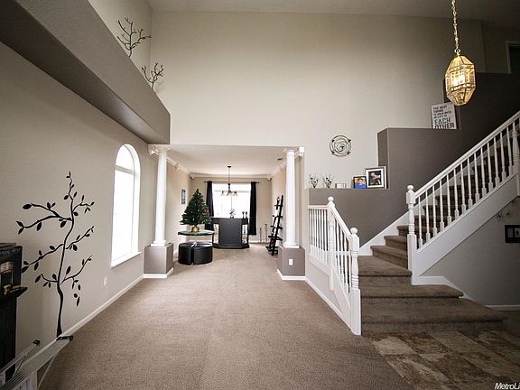 2nd image of 9330 Snow Creek Cir