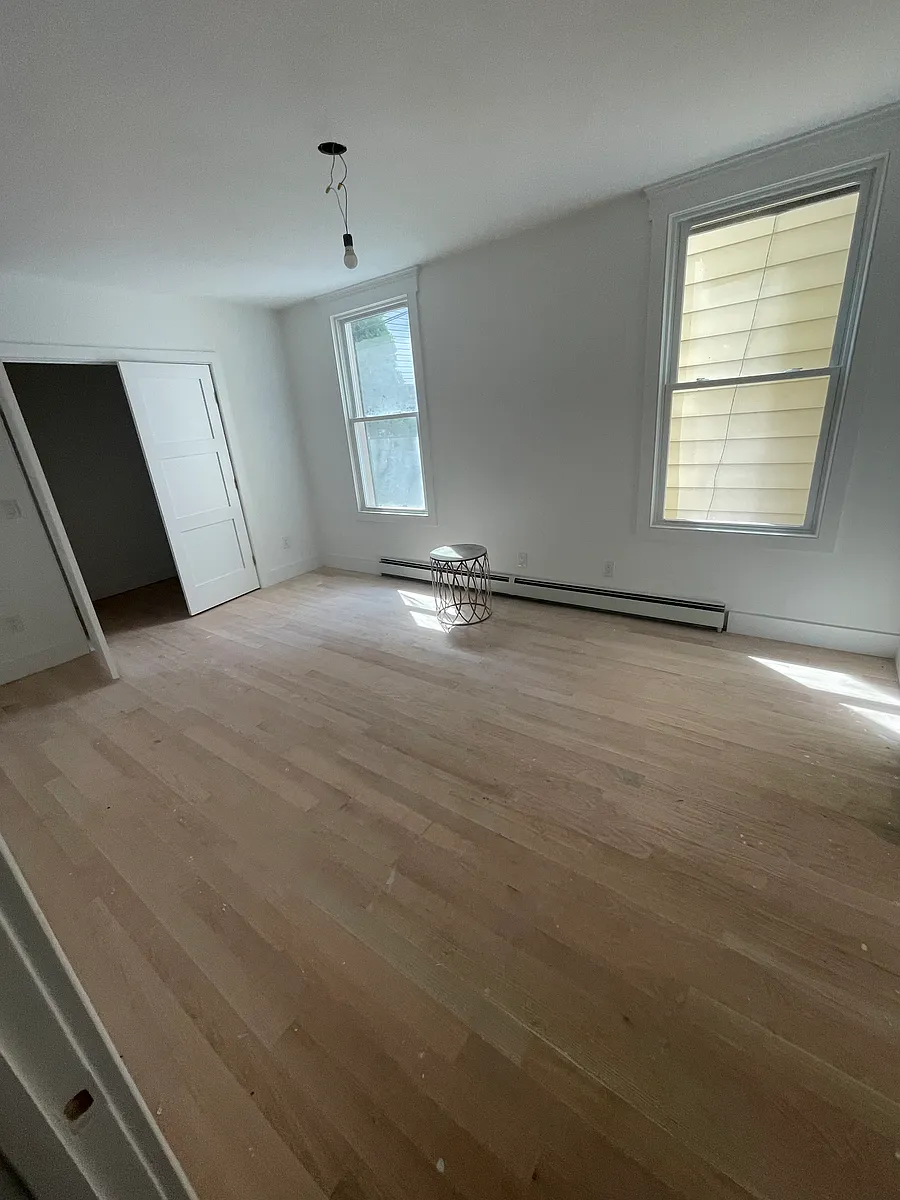 Building Photo - 23 47th St #1