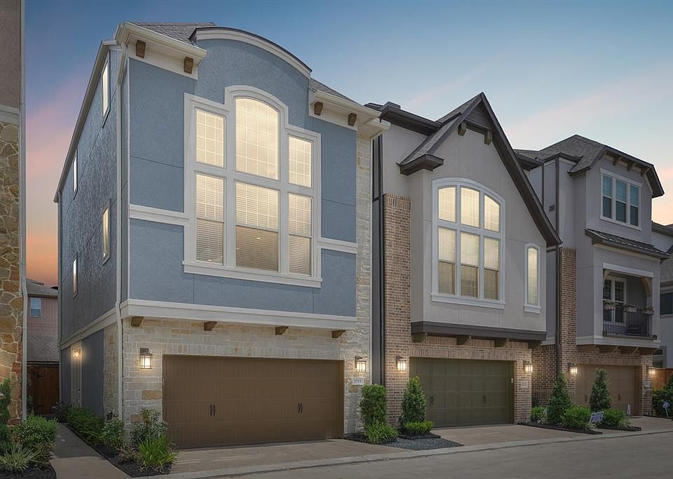 1st image of 2711 Strathwood Ln