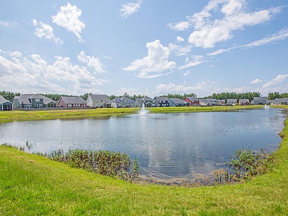 5th image of 510 Sweet Clover Ln