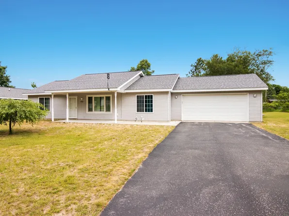 4510 W Blair Townhall Rd, Traverse City, MI 49685