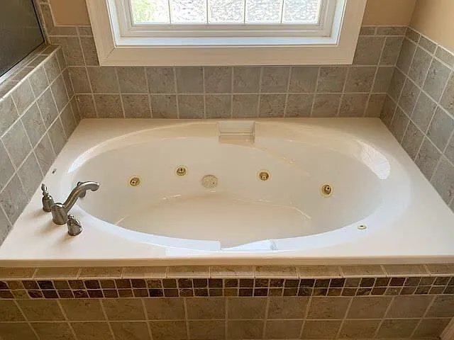 1113 Abby Dr — Photo 17