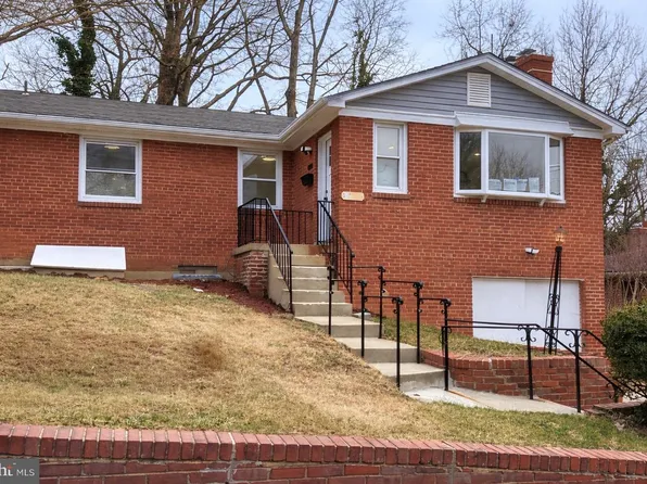 2503 Easton St, Temple Hills, MD 20748