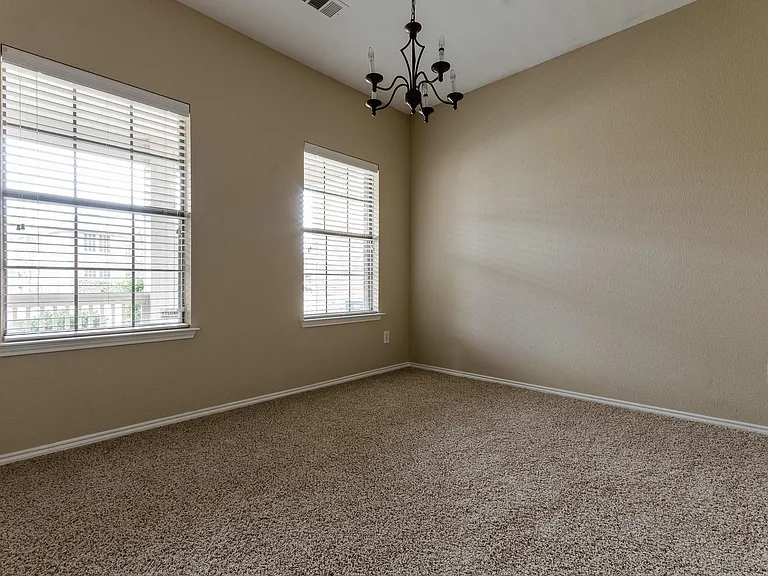 249 Niagara Falls Dr — Photo 36