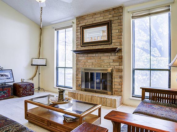 5th image of 3836 Barrington Pl