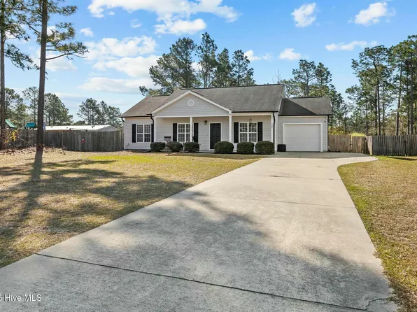 104 Courtney Pines Road, Maple Hill, NC 28454