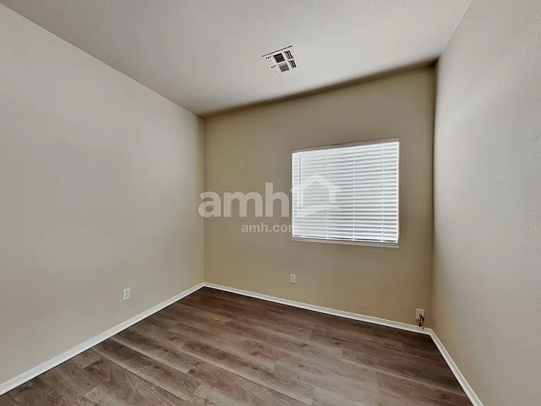 3506 N 130th Ave — Photo 19