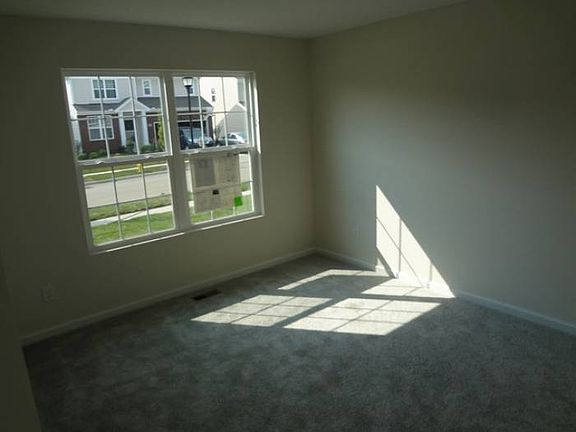 3rd image of 8974 Emerald Hill Dr