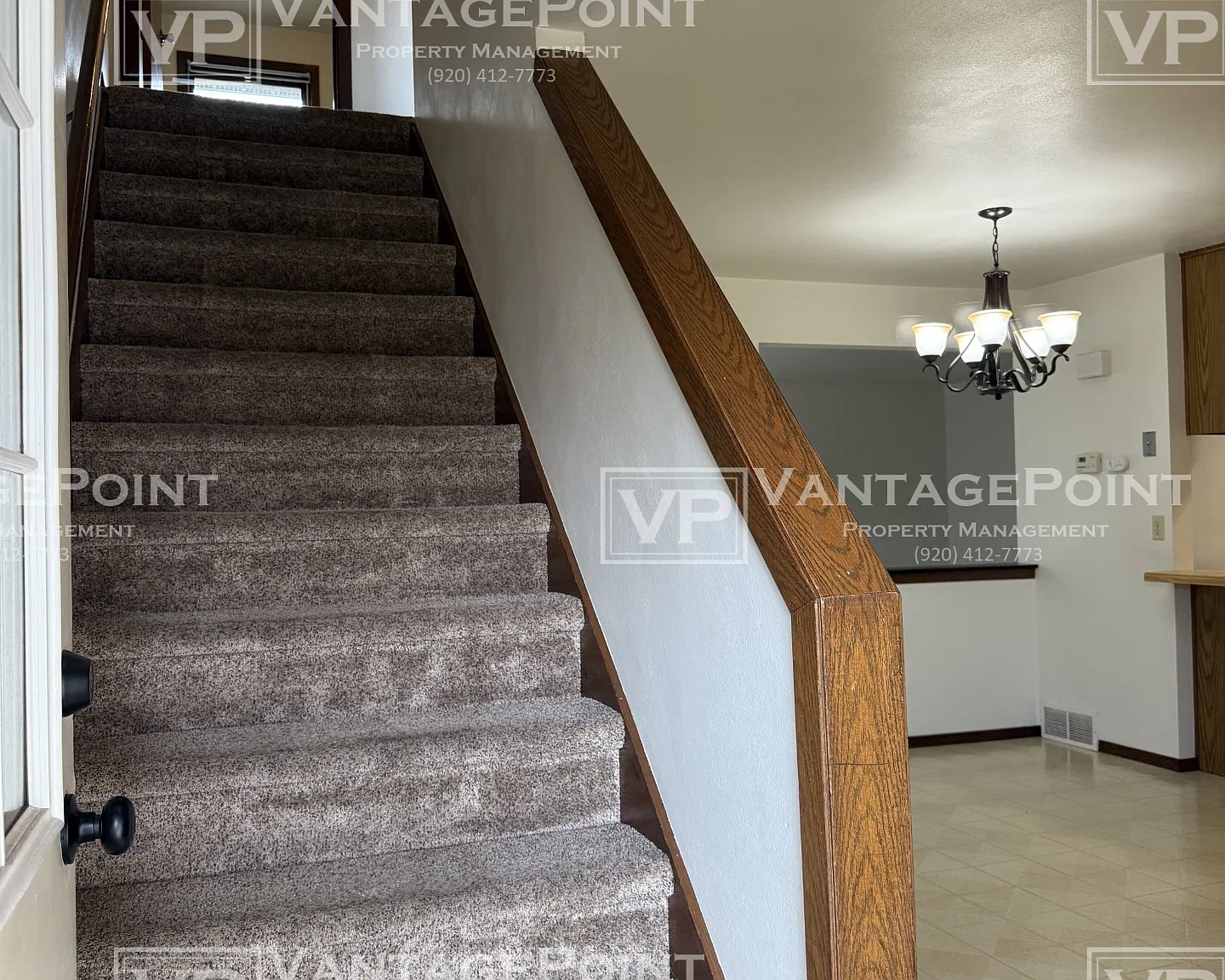 1630 N Whitney Dr — Photo 3
